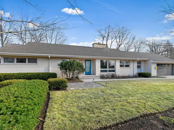 521 College Ter, Dekalb, IL 60115