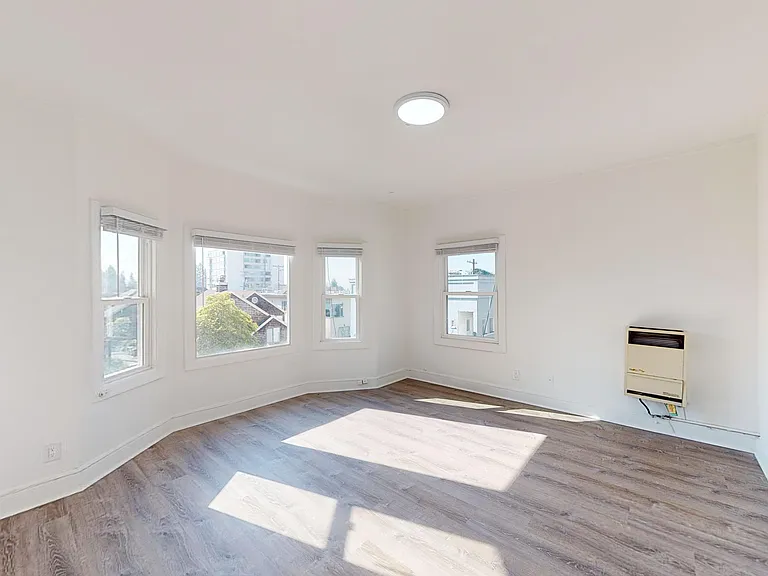 2410 Dwight Way — Photo 16