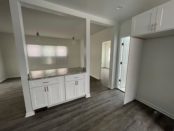 4th image of 5090 Three Mile Dr