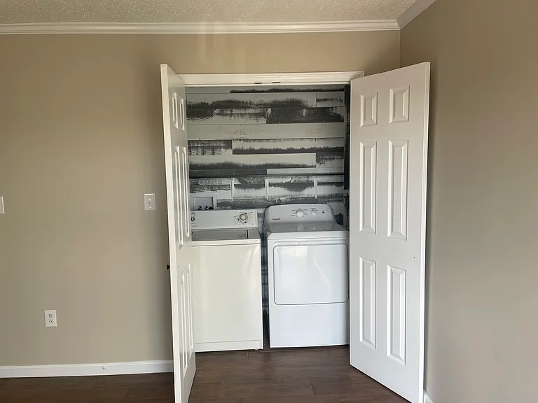 2306 Textile St #5 — Photo 7