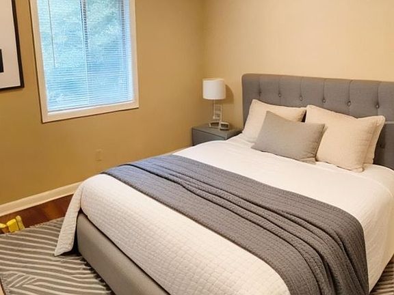 4th image of 794 Dixie Ave NE APT 2