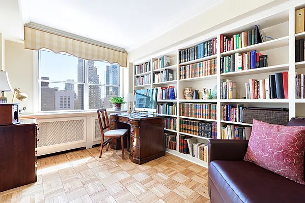 Sold by Compass | media 18