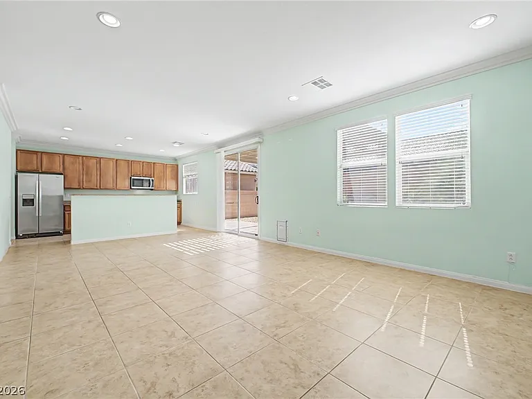 10907 Castle Fountain St — Photo 9
