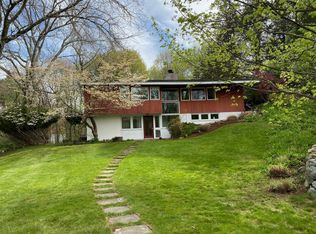 16 Kendal Common Rd, Weston, MA 02493