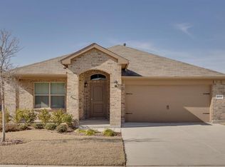 6917 Cruiser Ln, Fort Worth, TX 76179