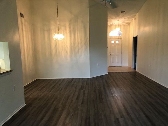 Lovely Dinning Room and Front Entry