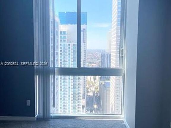 4th image of 335 Biscayne Boulevard Way #4200