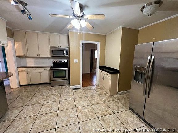 5th image of 920 Westmont Dr