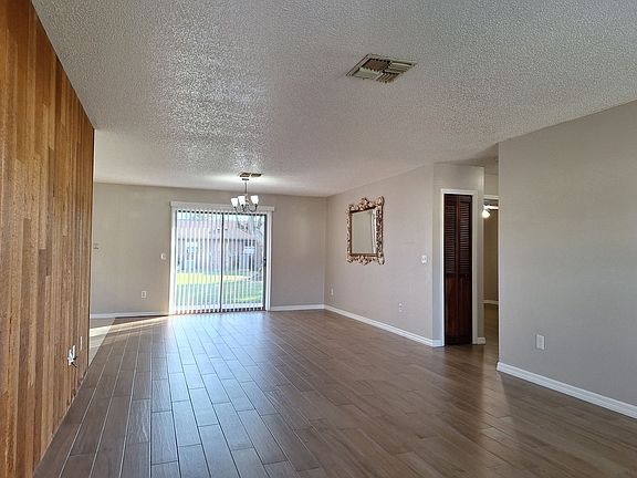 2nd image of 1850 Enterprise Ave APT B