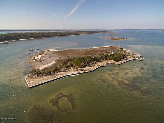 4th image of 0 Bachelor Island