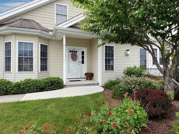 58 Blossom Tree Dr, Shrewsbury, MA 01545