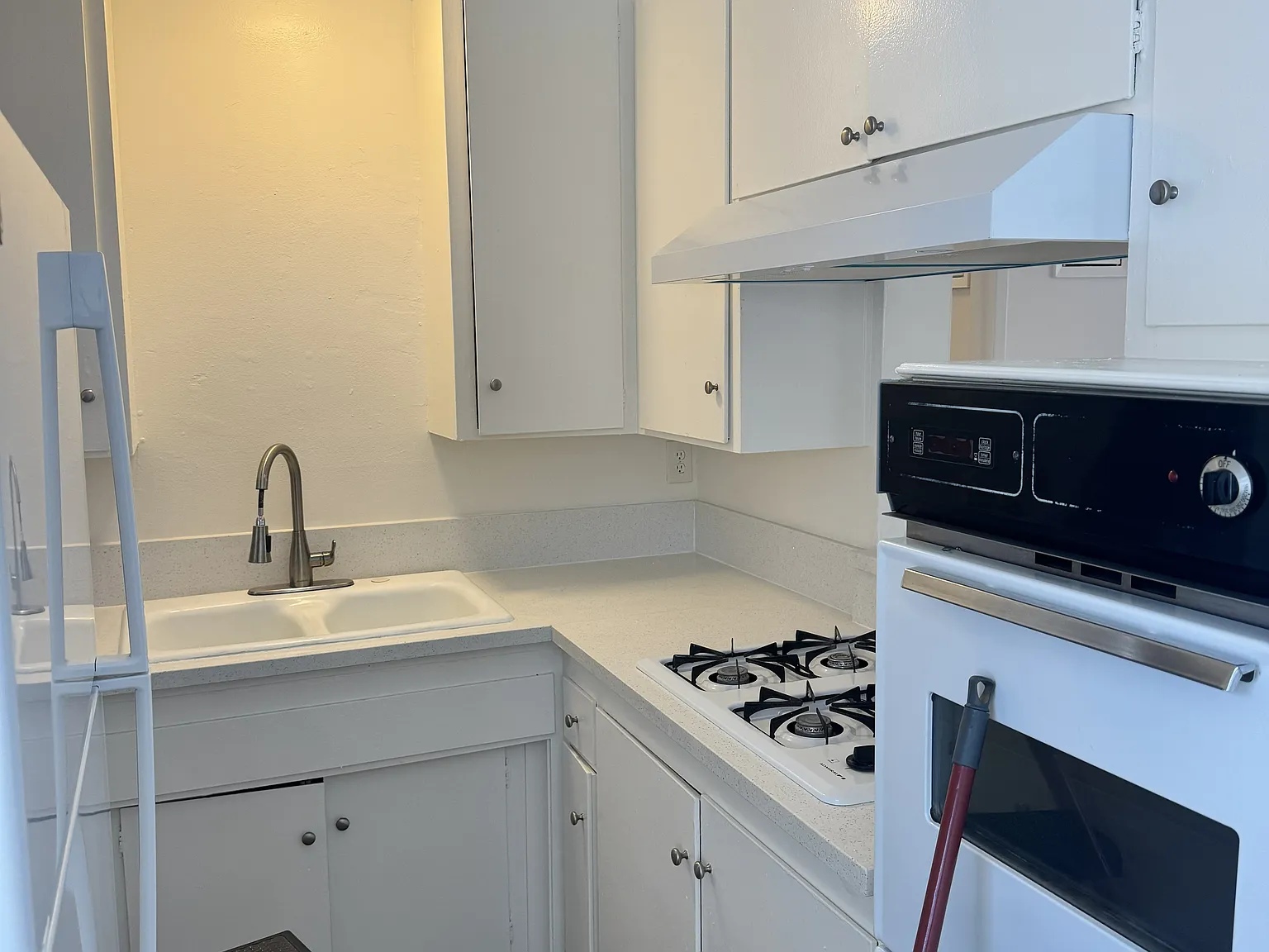 2 bed, $2,400 — Photo 2