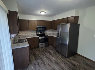 335 Knox St, Lincoln, NE 68521