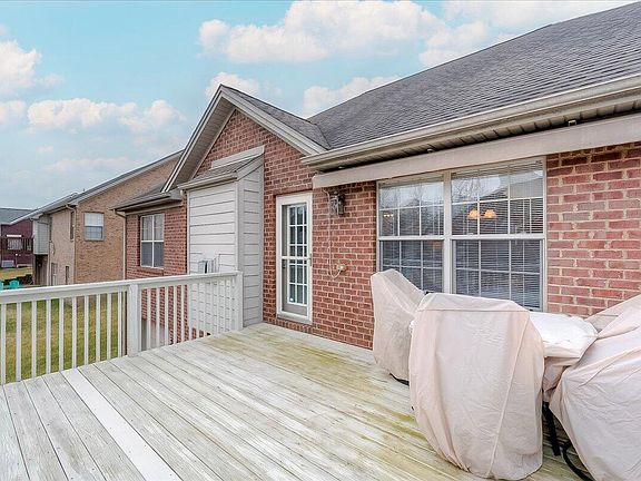 3rd image of 109 Goring Ln