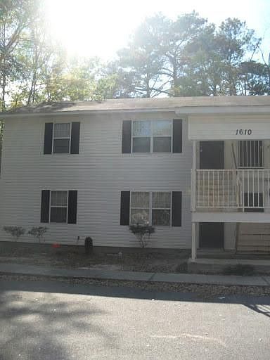 1st image of 1610 Iola Dr APT 1