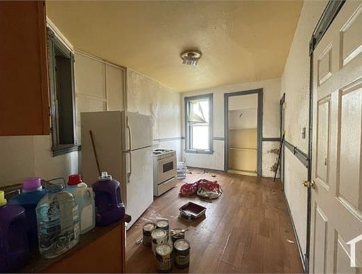 2nd image of 2905 Gravois Ave #B