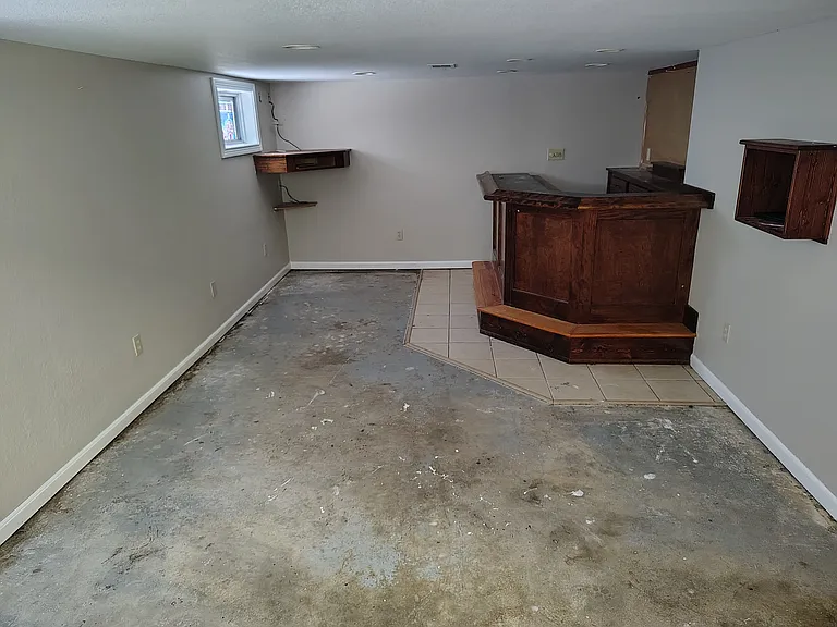 4342 Willys Pkwy — Photo 22