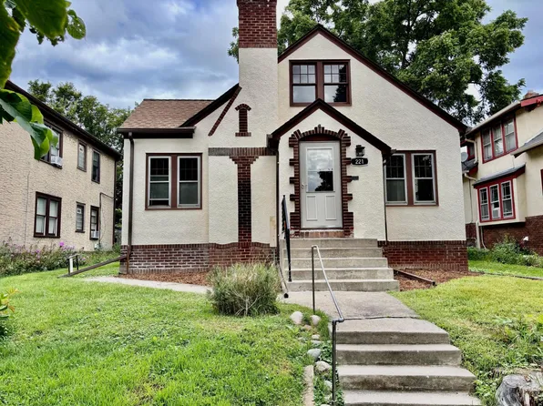221 Cedar Lake Rd N, Minneapolis, MN 55405