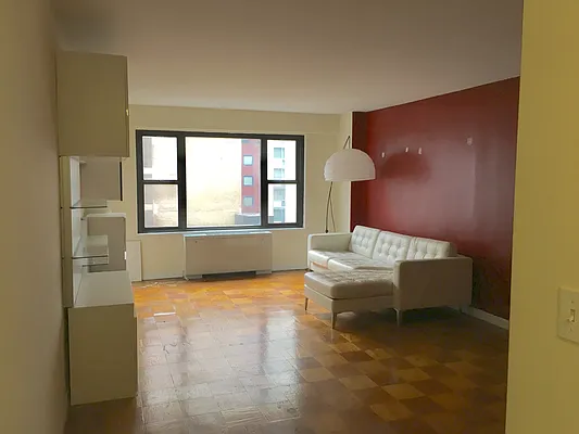 Rented by Manhattan Apartment Organization | media 52