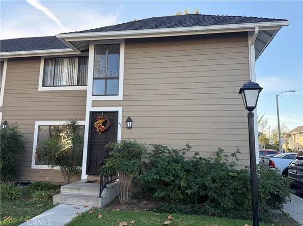 700 W Walnut Ave APT 41, Orange, CA 92868