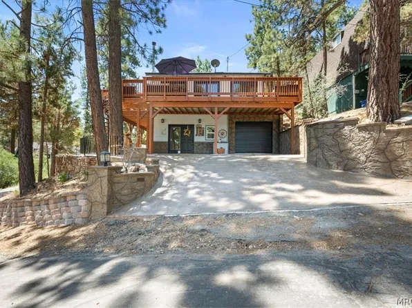 300 W Hilltop Ln, Big Bear City, CA 92314