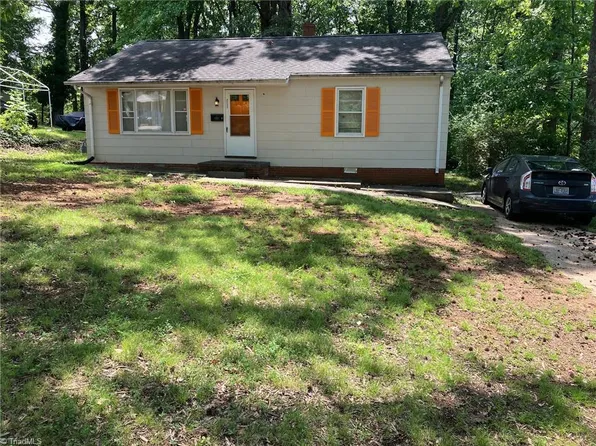 2111 Maywood St, Greensboro, NC 27403