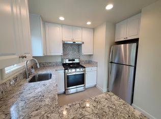 10218 Park Cir E APT 3, Cupertino, CA 95014