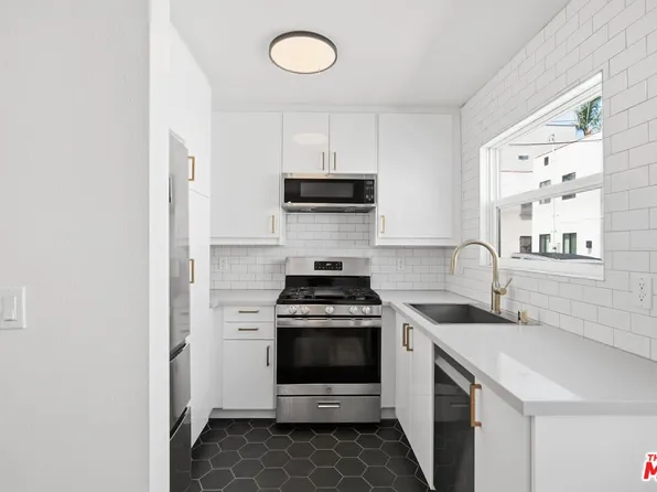 3611 W 4th St, Los Angeles, CA 90020