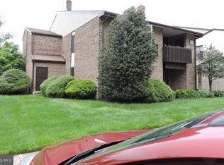 1302 Raintree Ln, Malvern, PA 19355