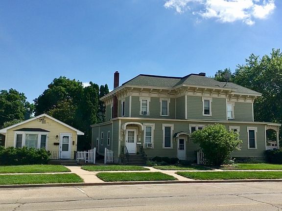 Both properties are included in one parcel.