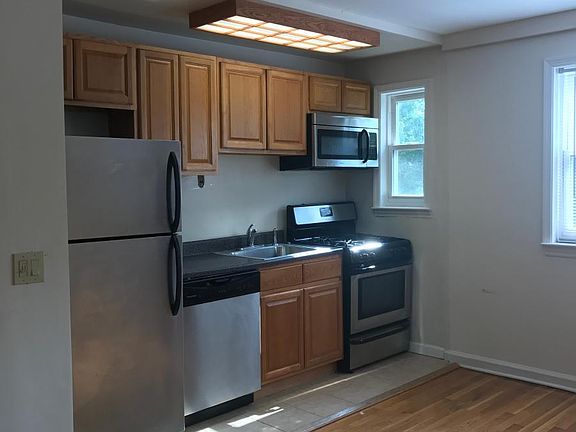 Generous Counter Space