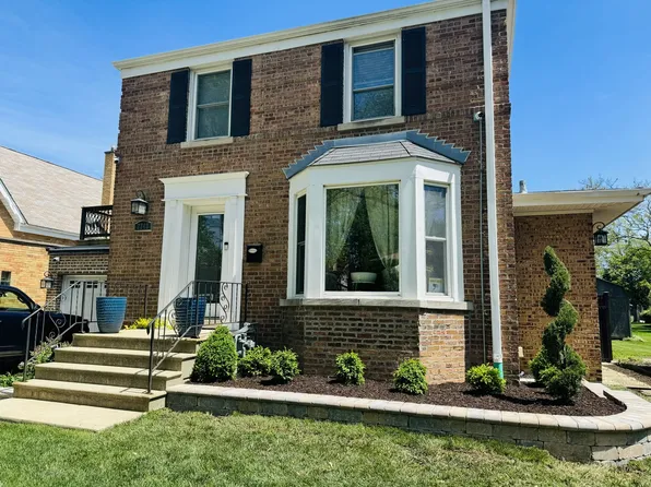 2243 S 3rd Ave, North Riverside, IL 60546