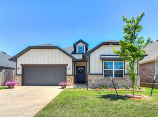 18516 Autumn Grove Dr, Edmond, OK 73012