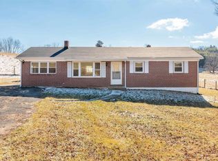 949 Suiter Rd, Bland, VA 24315