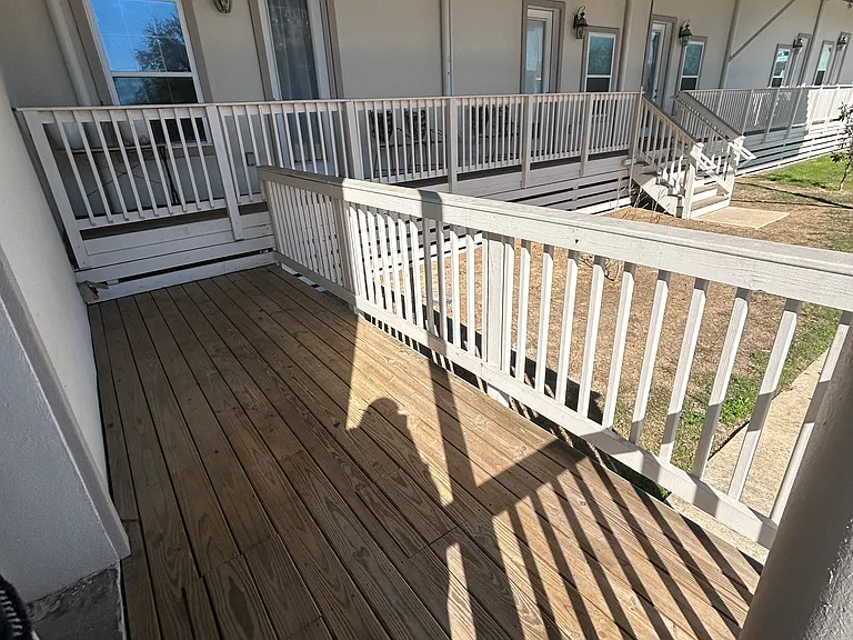 Rear balcony