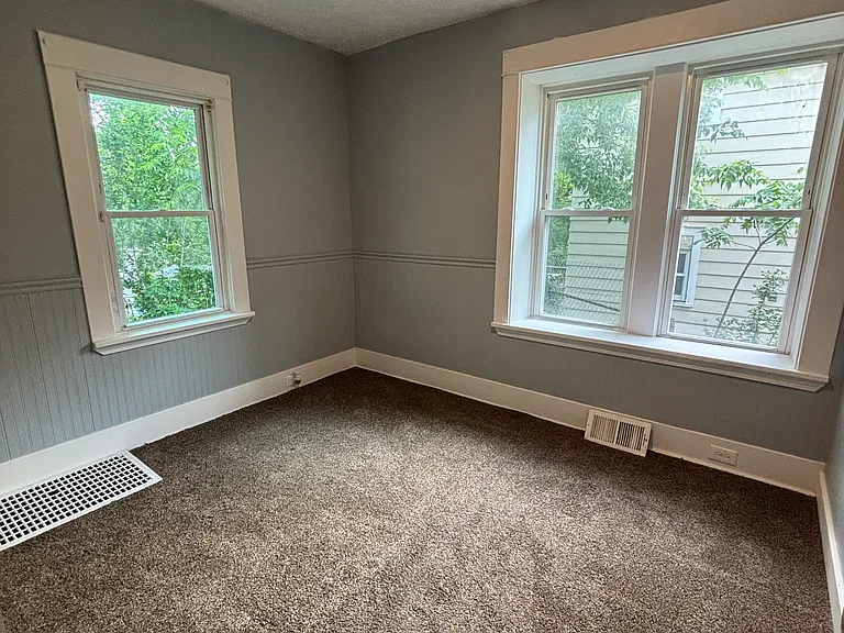 936 Ella Ct — Photo 7