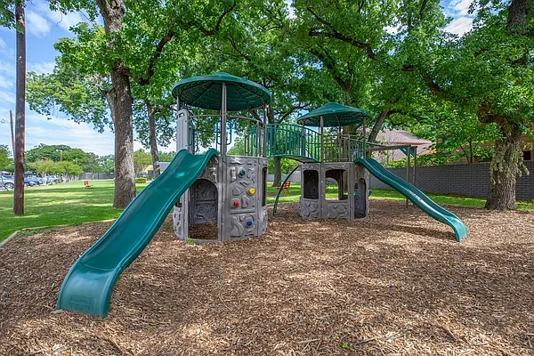 Village at the Crossroads Apartments — Photo 15
