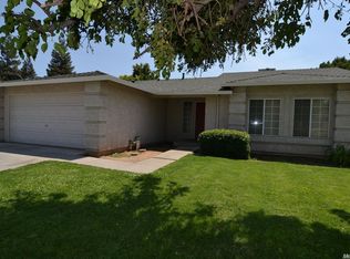 2124 Laredo Ln, Riverbank, CA 95367