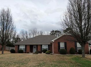 215 Grasslands Rd, Huntsville, AL 35811