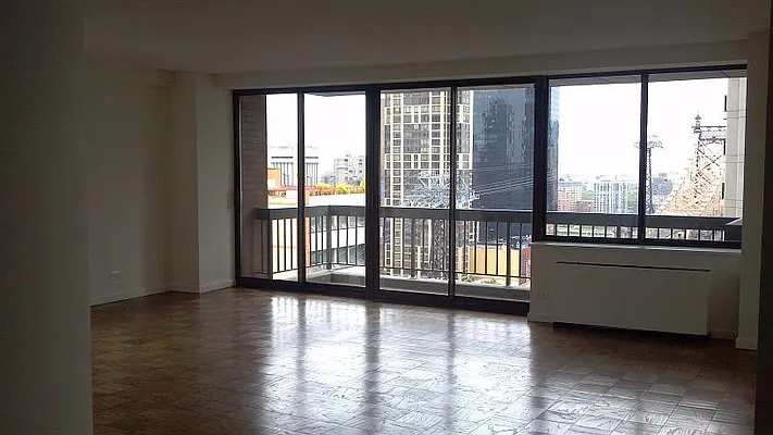 Rented by Olnick Organization | media 16