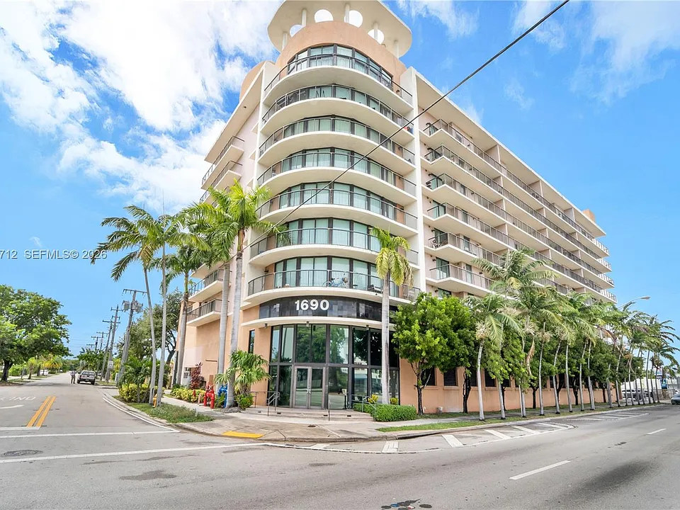 1690 SW 27th Ave #505