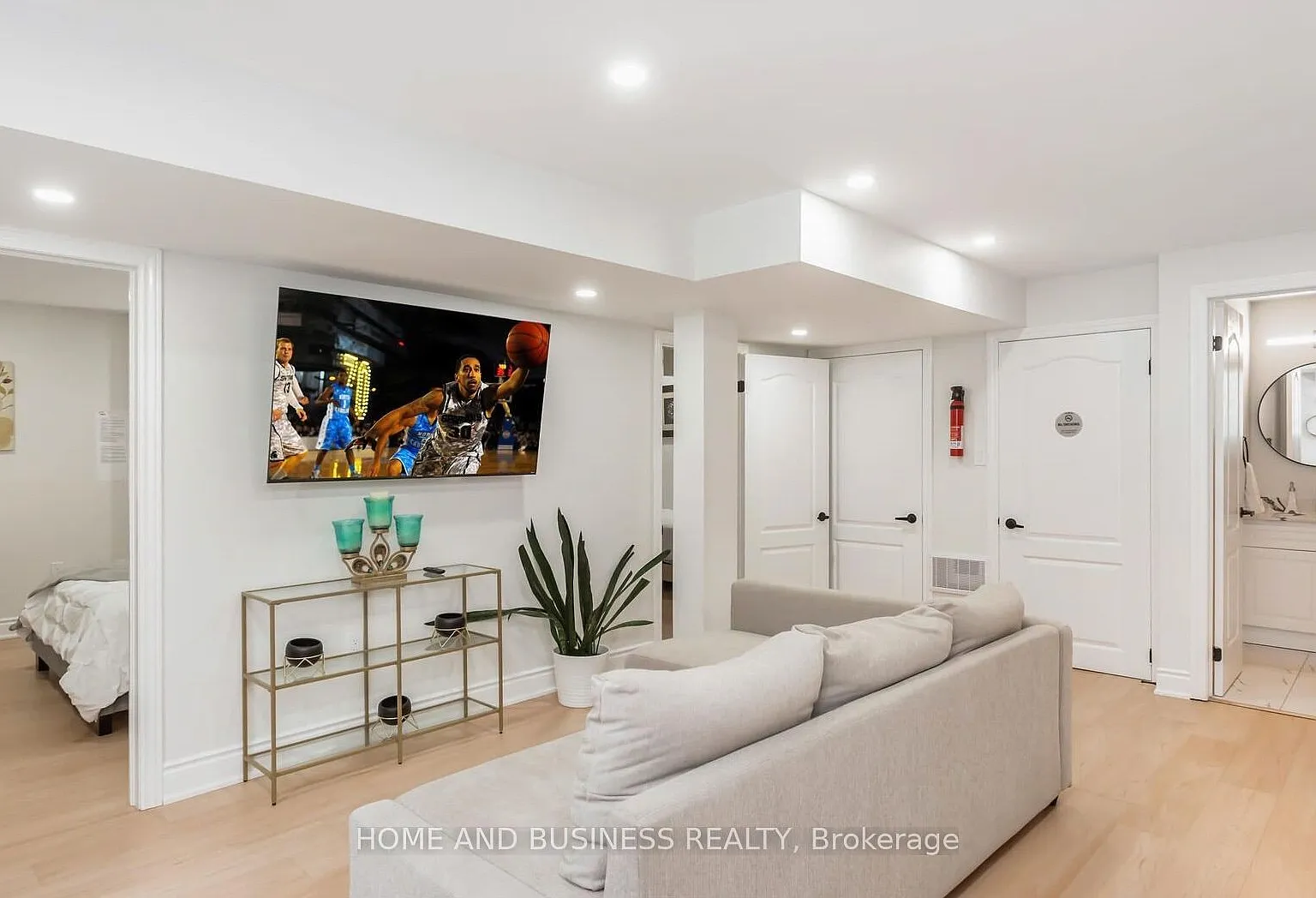 2 bed, $1,800 — Photo 3