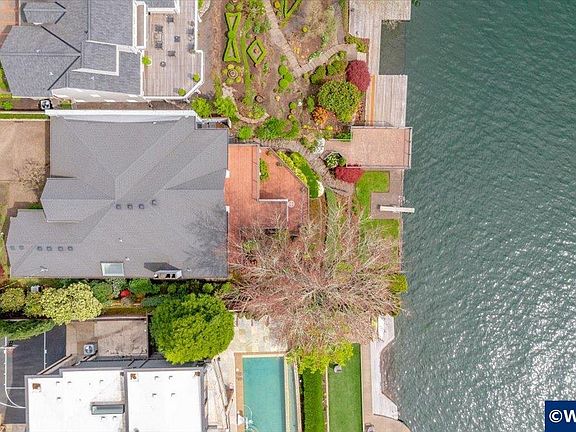 4th image of 3406 Lakeview Blvd