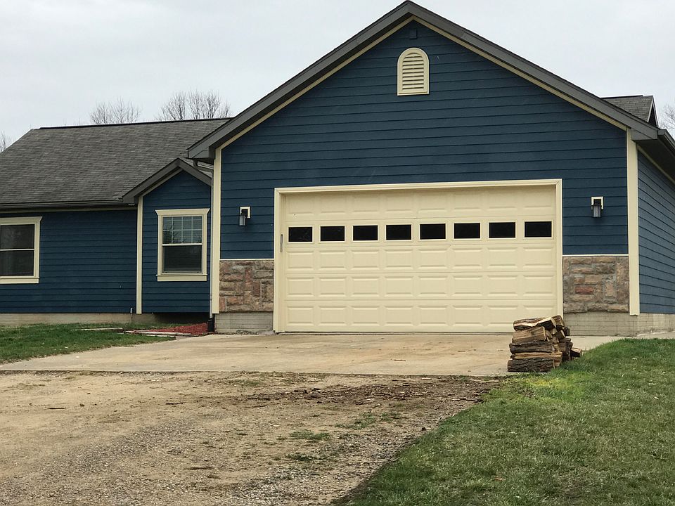 2nd image of 1345 Portage