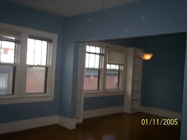 2043 Douglass Blvd #16 — Photo 5