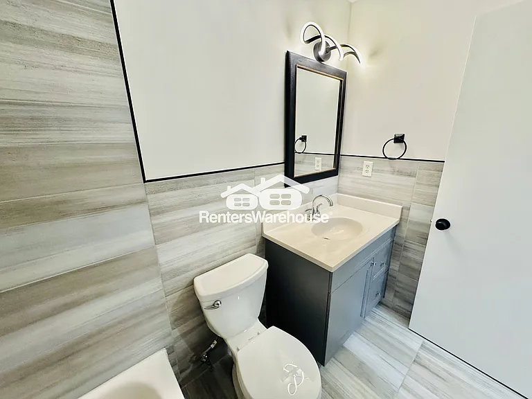 7330 York Ave S #101 — Photo 12