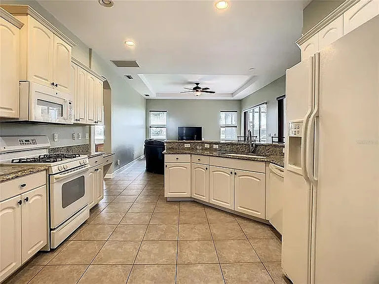 257 Montelluna Dr — Photo 8