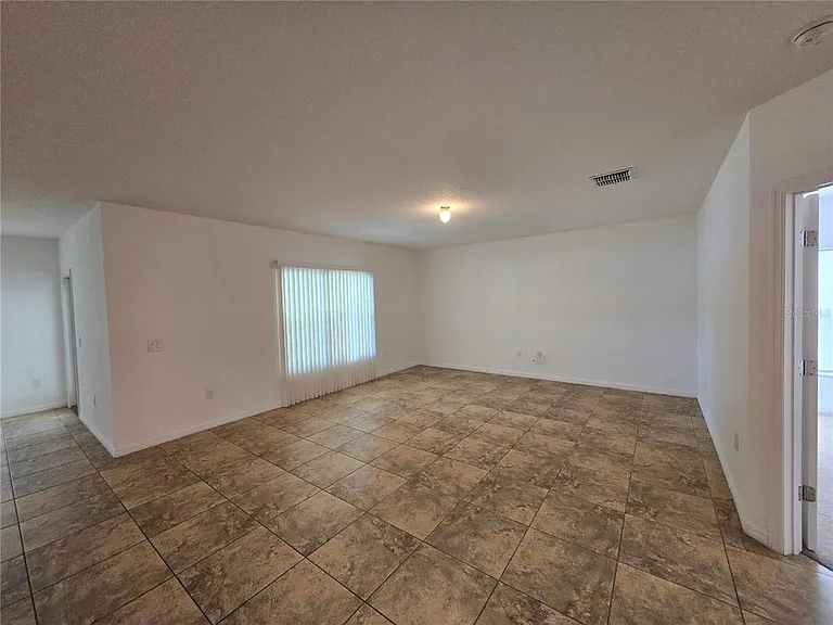 2476 Addison Creek Dr — Photo 14