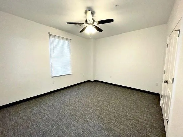 800 N Causeway Blvd #201 — Photo 11