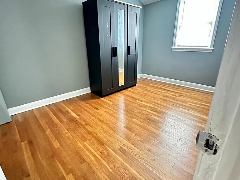8318 Loch Raven Blvd — Photo 18